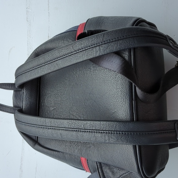 Loungefly - Picture 3 of 4